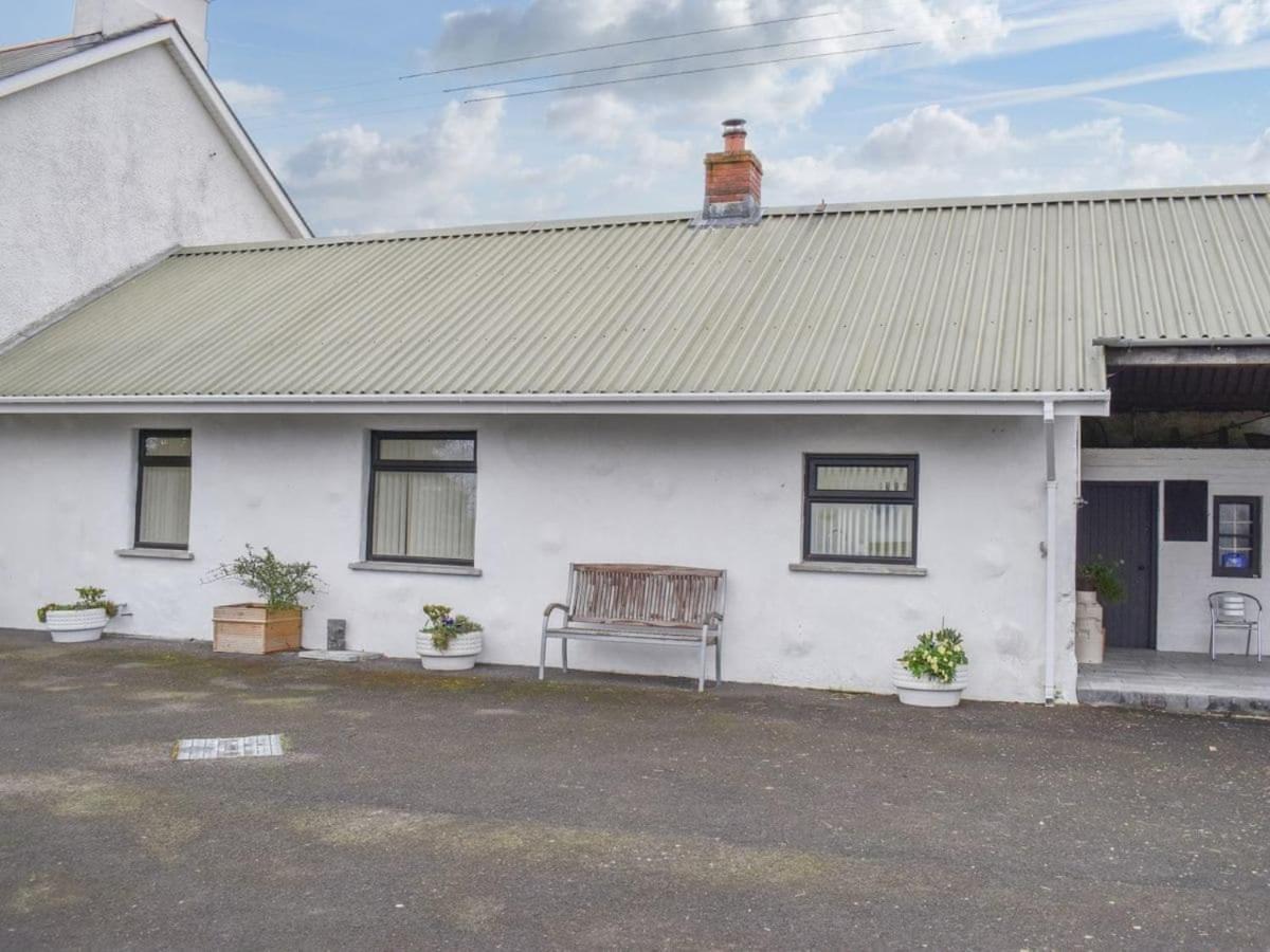 Rose Cottage Captivating 1-Bed Cottage In Bangor Bagian luar foto